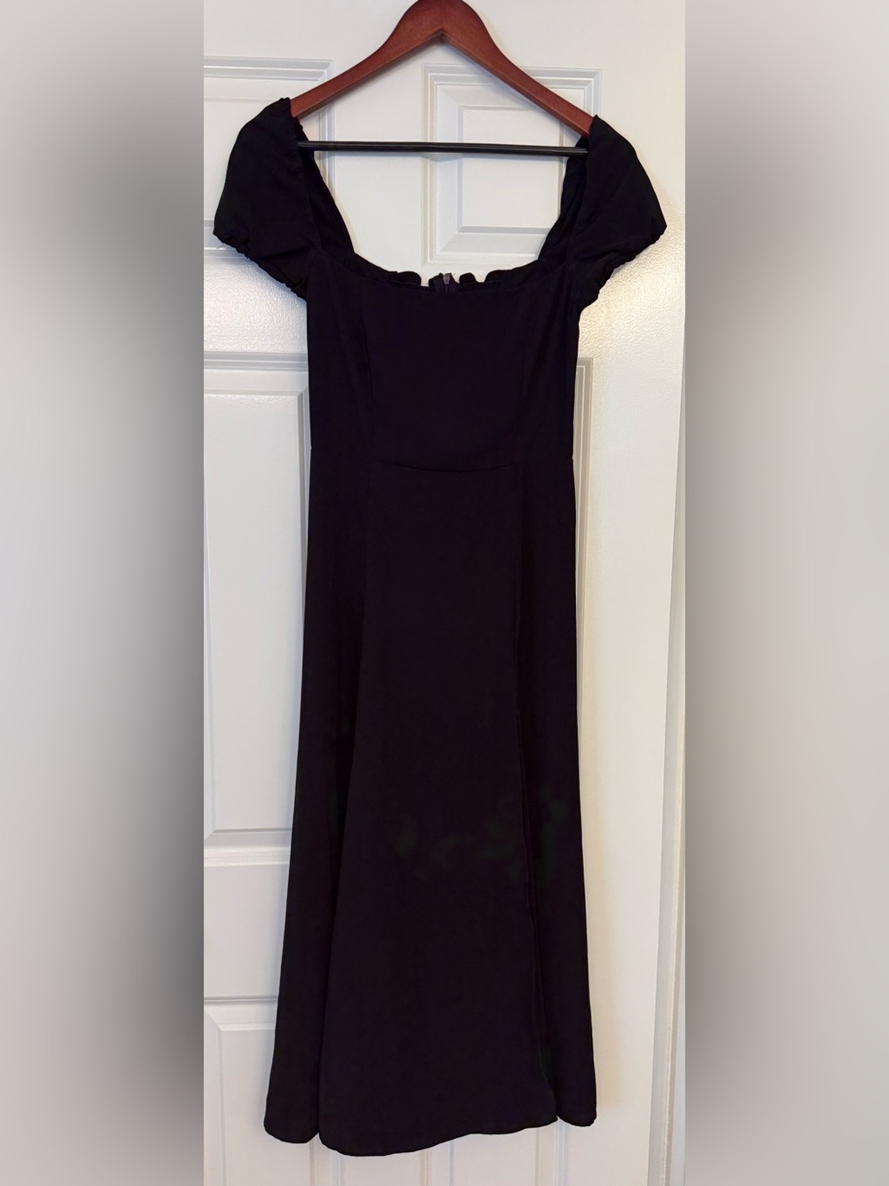 Kourt Off Shoulder Side Slit Midi Dress Black Size 4